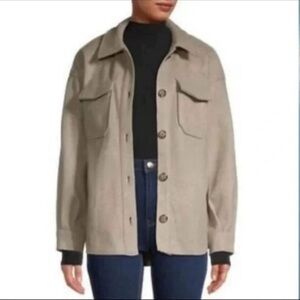 NWT Avec Les Filles Oversized Shirt Jacket / Shacket. New with Tags. Size M.